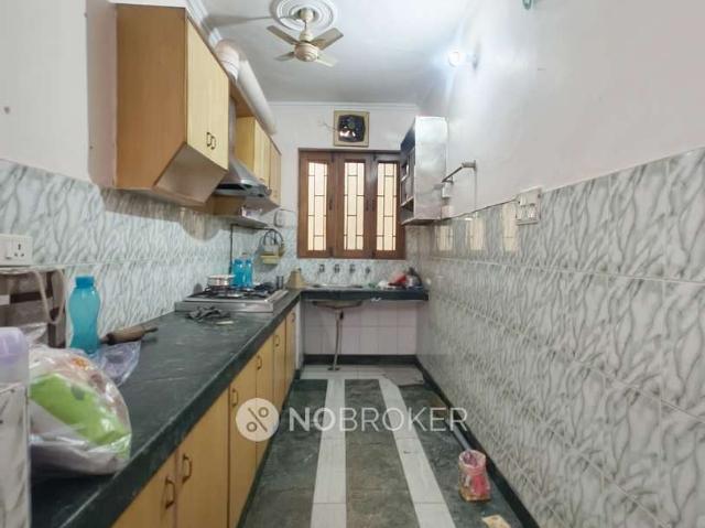 Flat for sale in South West Delhi, Deri