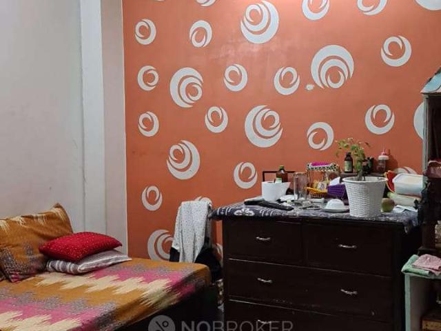 Flat for rent in South Delhi, Deri