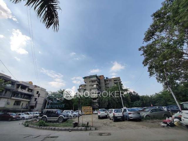Flat for rent in North West Delhi, Deri