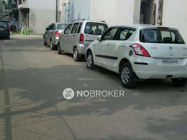 Flat for rent in West Delhi, Deri