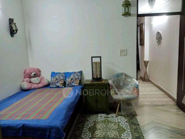 Flat for rent in South Delhi, Deri