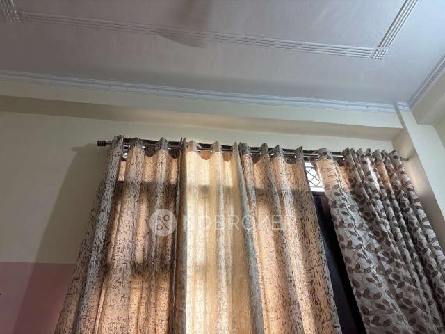 Flat for rent in Deri