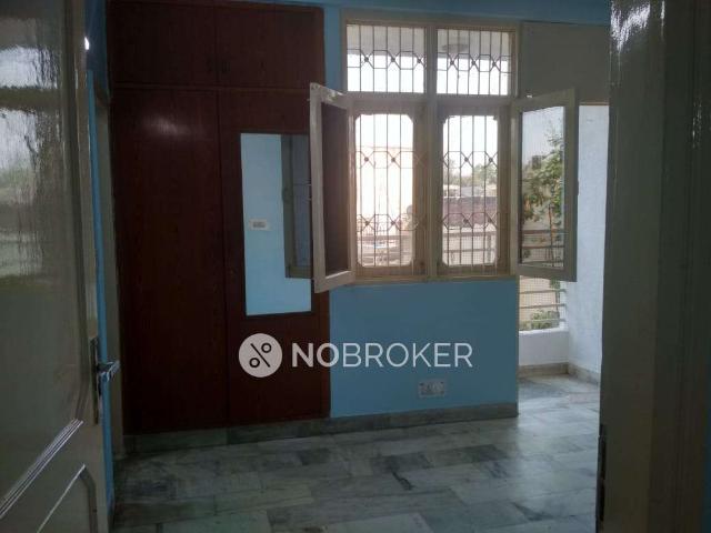Flat for sale in Hauz Khas, Delhi