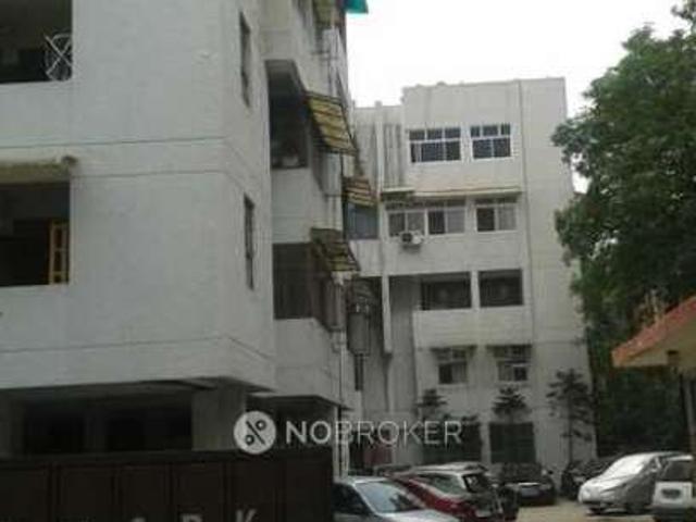 Flat for rent in Deri