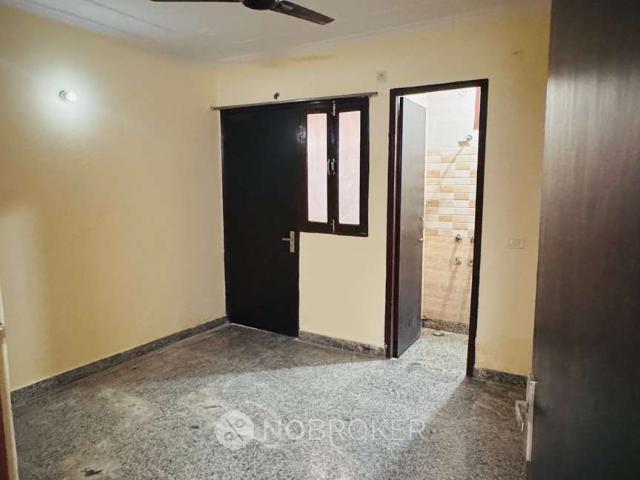 Flat for rent in Deri