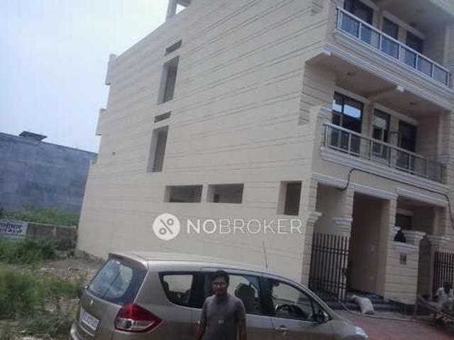 Flat for rent in North East Delhi, Vasundhara - Delhi
