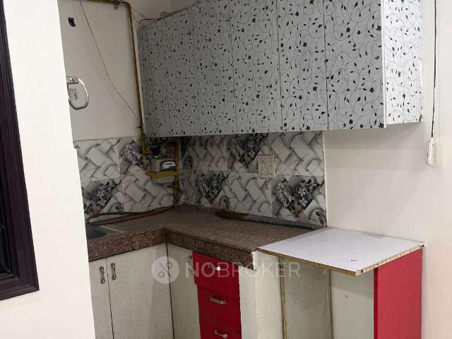 Flat for rent in South Delhi, Deri