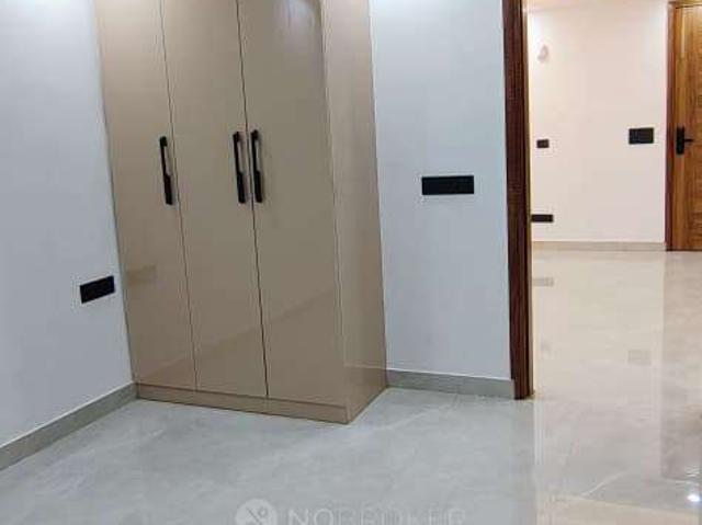 Flat for rent in South Delhi, Deri