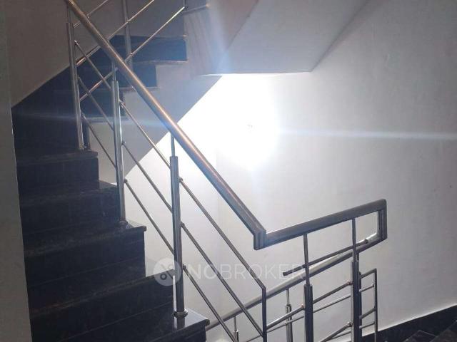 Flat for rent in South Delhi, Deri