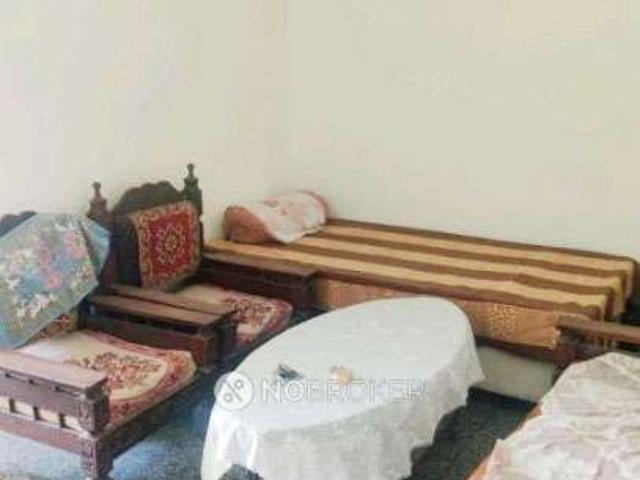 Flat for rent in Deri