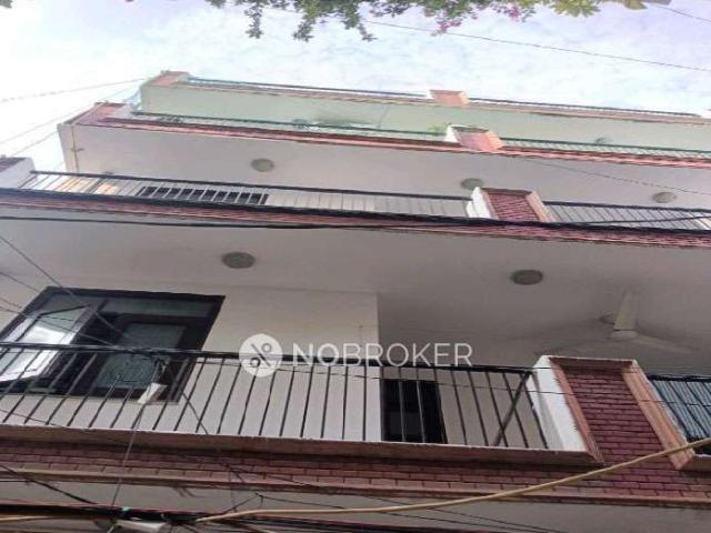 Flat for rent in South Delhi, Deri