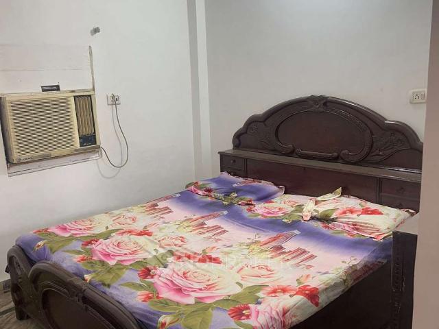 Flat for rent in West Delhi, Deri