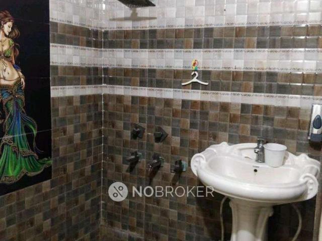 Flat for rent in Central Delhi, Deri