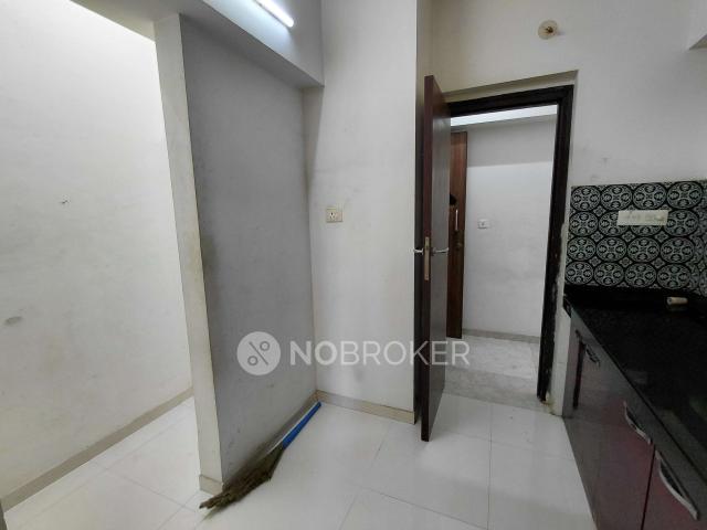 Flat for rent in Kolshet, Thane