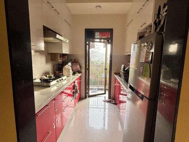 Flat for sale in Lodha Splendora, Thane