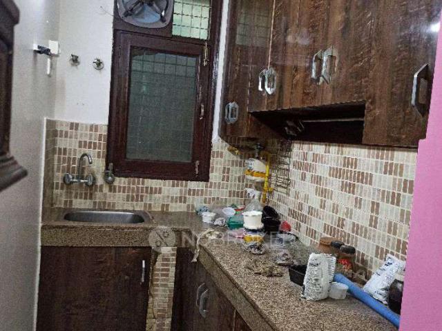 Flat for rent in South Delhi, Deri