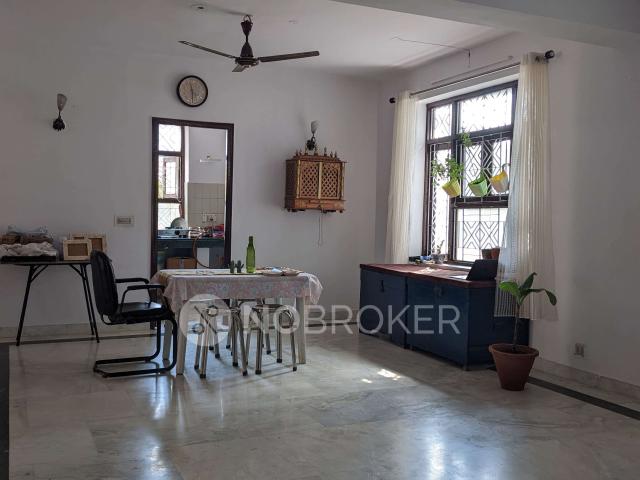 Flat for rent in South Delhi, Deri