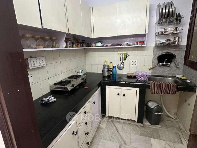 Flat for rent in South Delhi, Deri