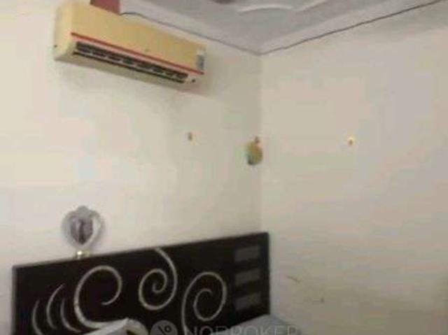 Flat for rent in South West Delhi, Deri
