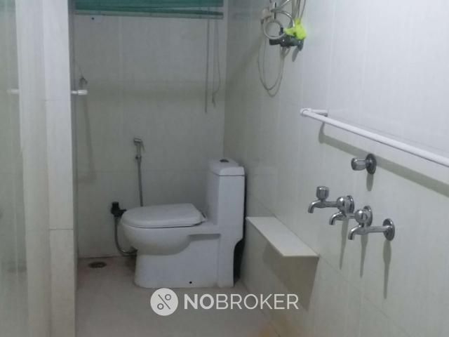 Flat for rent in East Delhi, Deri