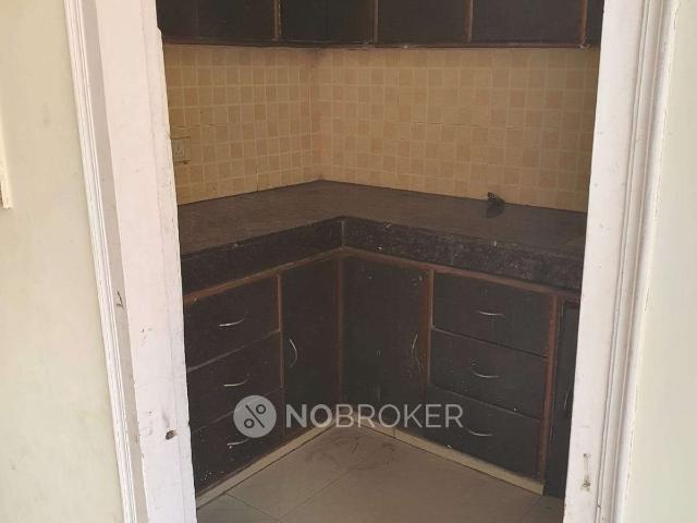 Flat for rent in South Delhi, Deri