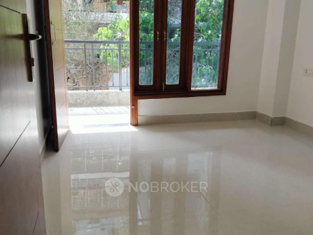 Flat for rent in South Delhi, Deri