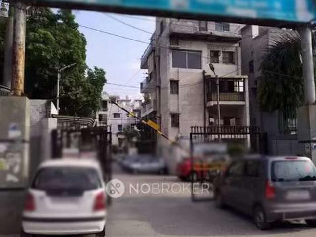 Flat for rent in West Delhi, Deri
