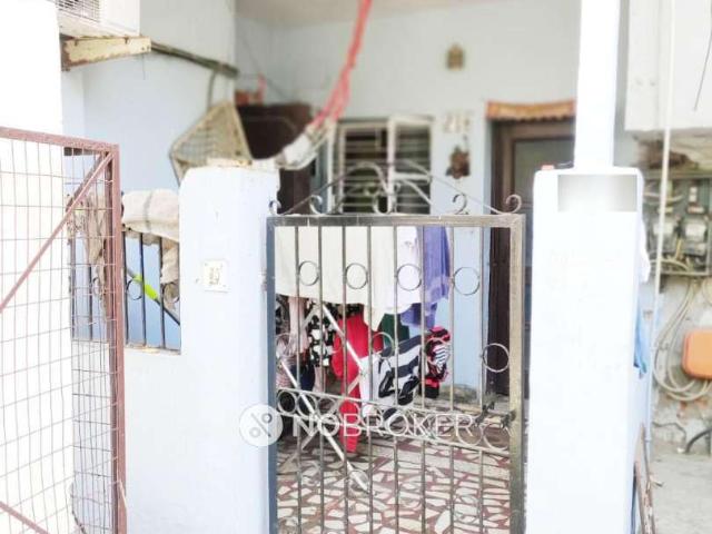 Flat for rent in West Delhi, Deri