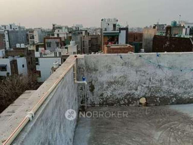 Flat for rent in West Delhi, Deri