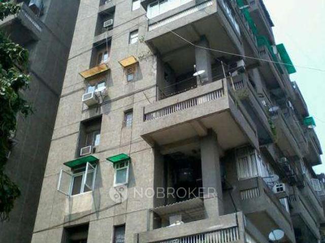 Flat for rent in Deri
