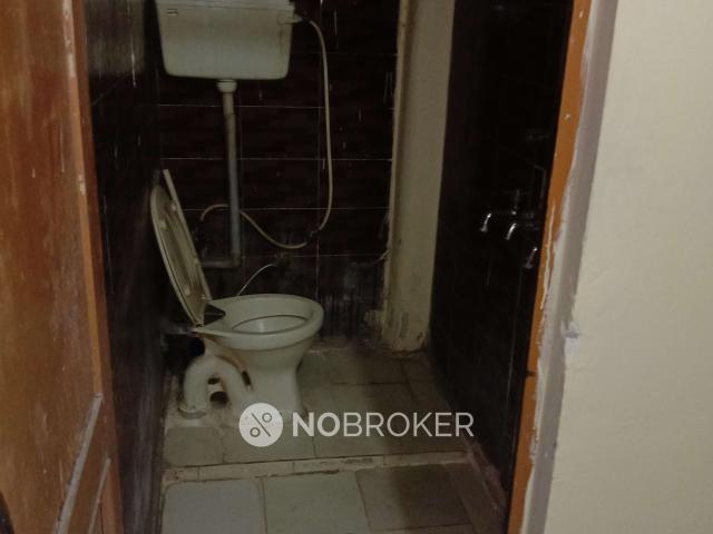 Flat for rent in North Delhi, Deri