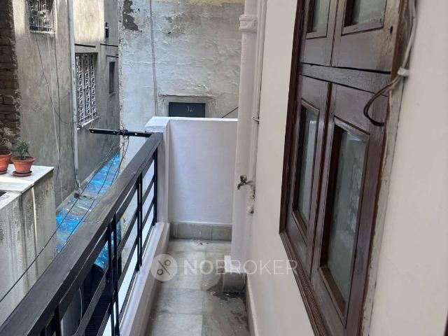 Flat for rent in West Delhi, Deri