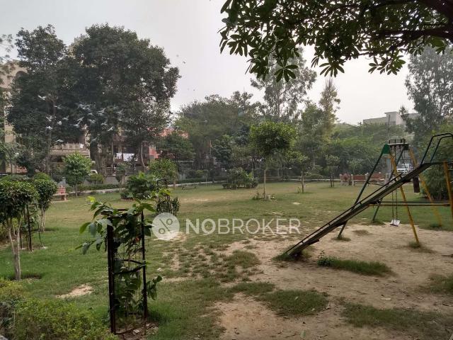 Flat for rent in West Delhi, Deri