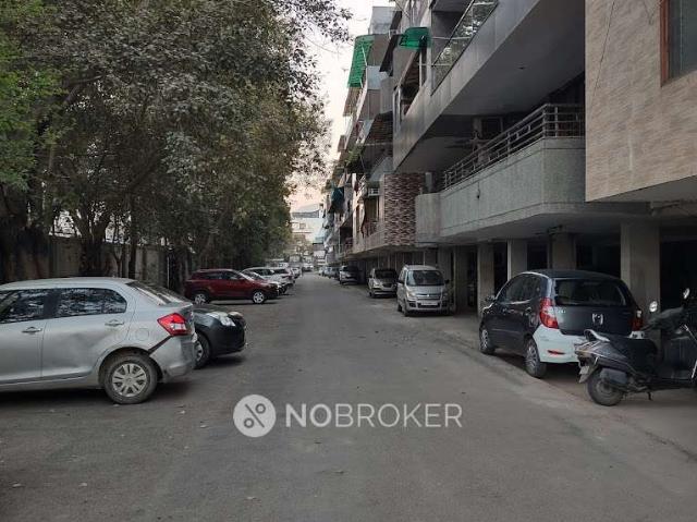 Flat for rent in West Delhi, Deri