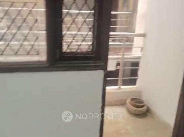 Flat for rent in South Delhi, Deri