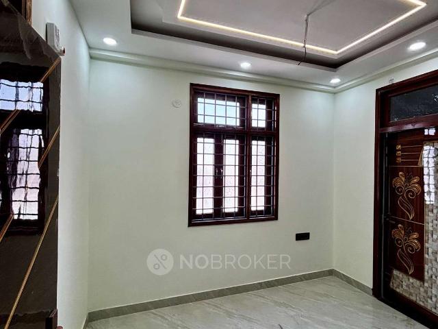 Flat for rent in East Delhi, Deri