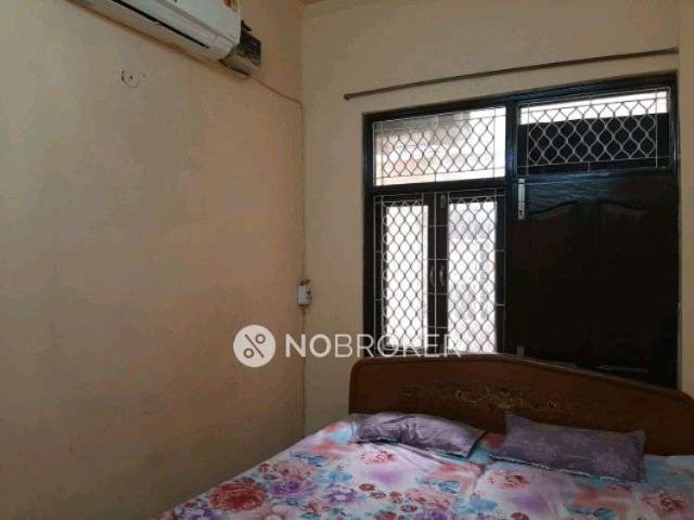 Flat for rent in West Delhi, Deri