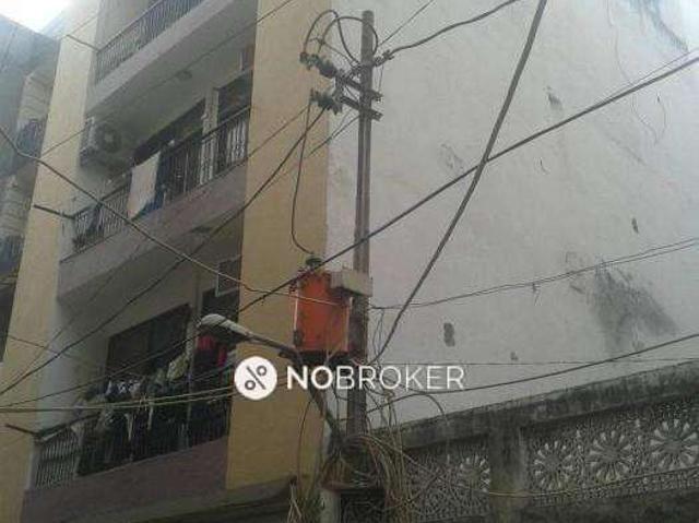 Flat for rent in South West Delhi, Deri