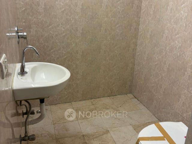 Flat for rent in Deri