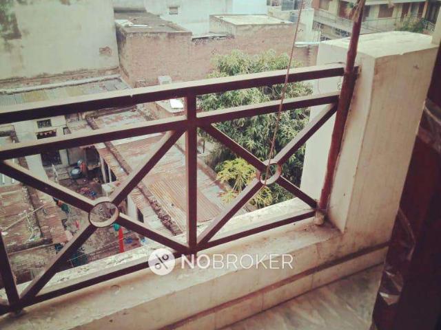 Flat for sale in South Delhi, Deri