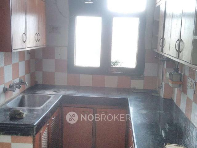 Flat for rent in Hariana