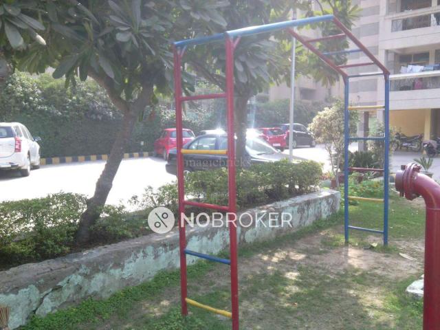 Flat for rent in South Delhi, Deri