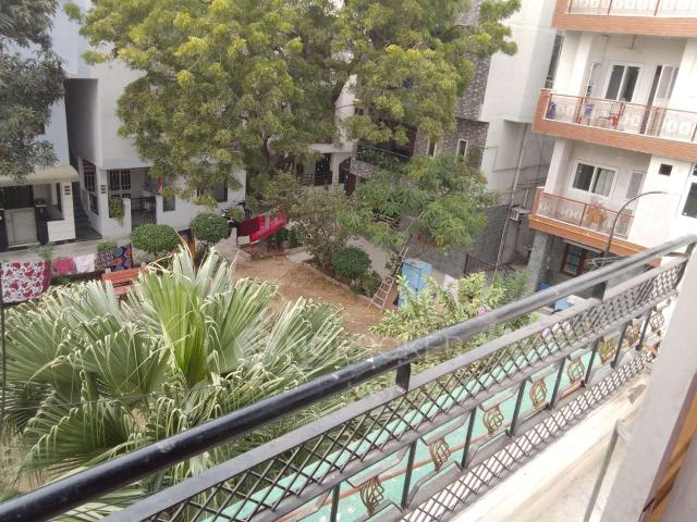 Flat for rent in North West Delhi, Deri