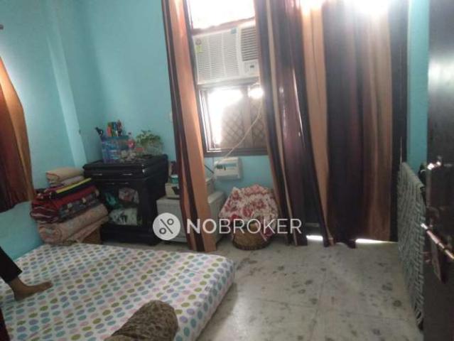 Flat for sale in South West Delhi, Deri