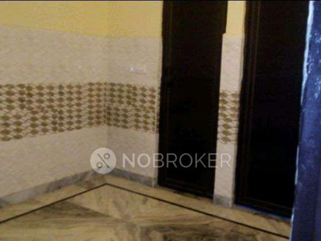 Flat for rent in West Delhi, Deri