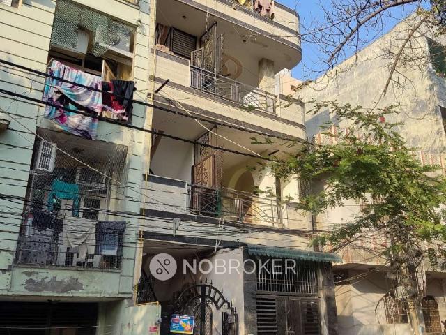Flat for rent in West Delhi, Deri