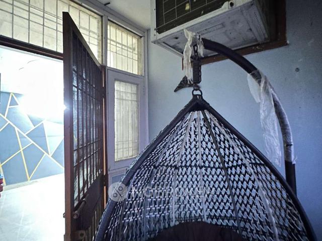 Flat for rent in South Delhi, Deri