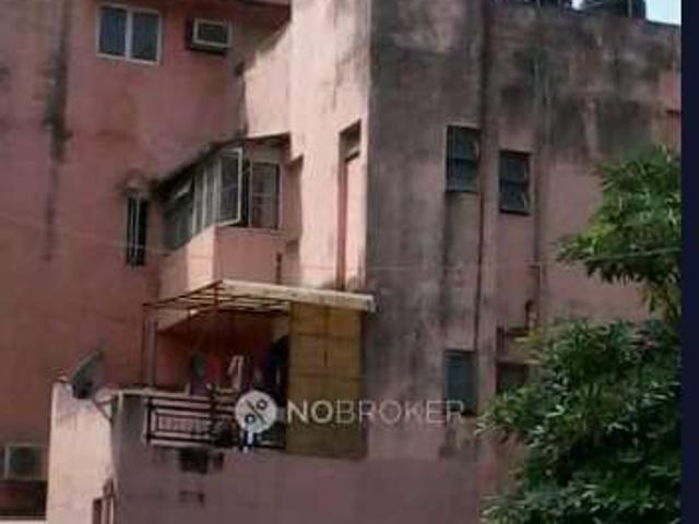 Flat for rent in Deri