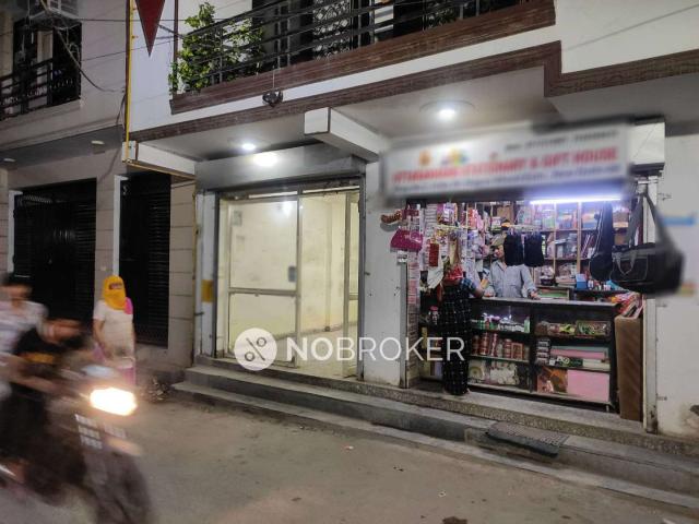 Flat for rent in South Delhi, Deri