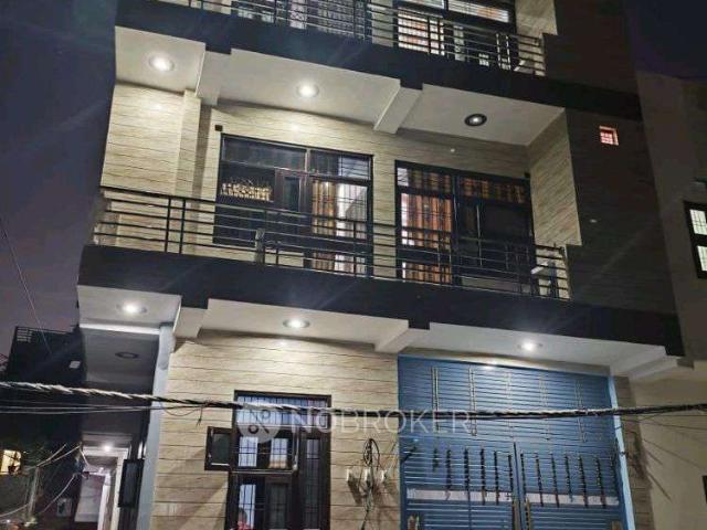 Flat for rent in South Delhi, Deri